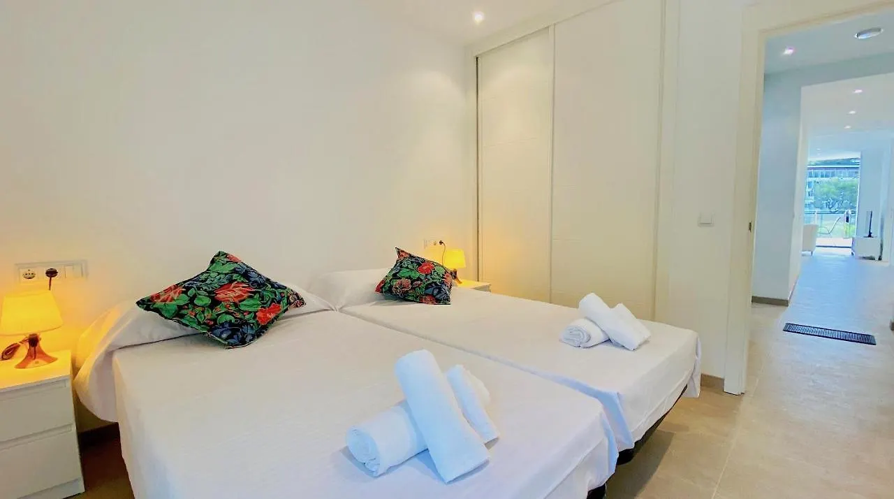Mirador Blue - Penthouse Apartments With Roof Terrace Cala de Sant Vicenc