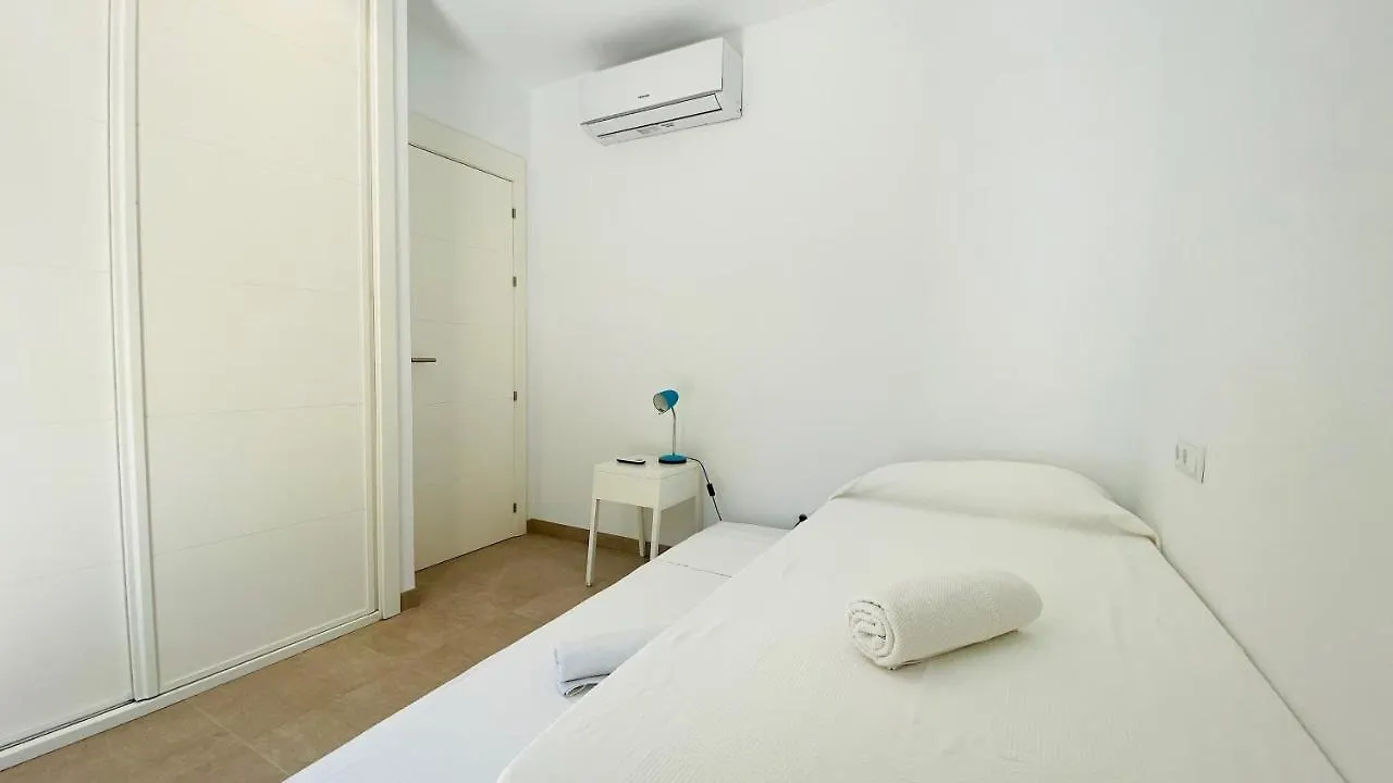 Mirador Blue - Penthouse Apartments With Roof Terrace Cala de Sant Vicenc